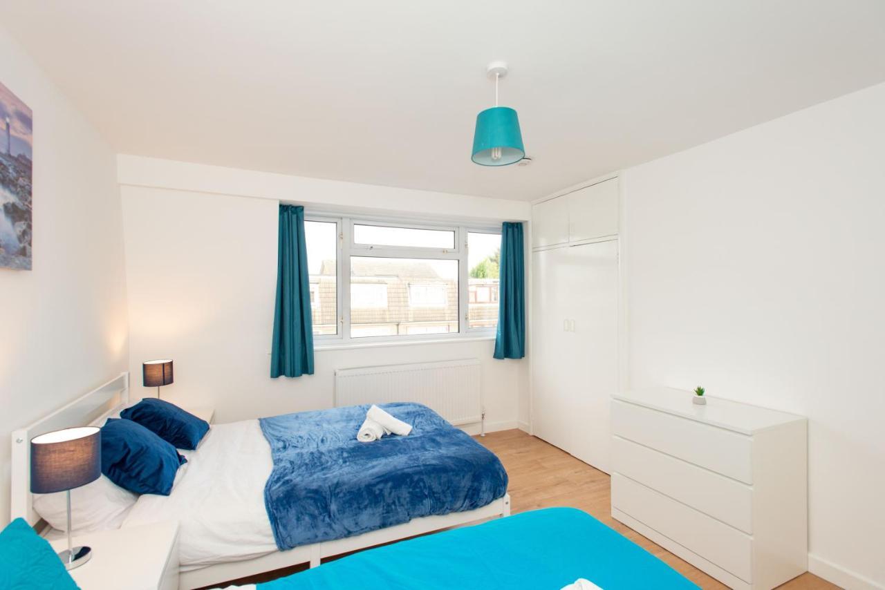 Stunning Four Bedroom House Close To Excel, O2 & Central London With Free Parking Exterior photo
